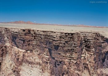 深不见底的悬崖图片风景