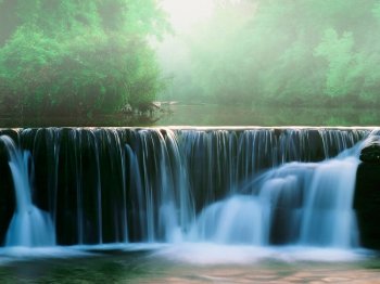 清幽山水唯美风景背景图片