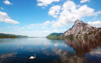 大自然美丽的湖光山色风景壁纸下载