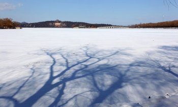 发几张反季节颐和园风光片