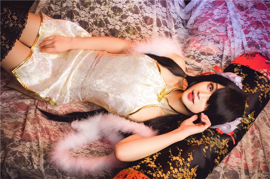 性感旗袍cos美女私房图片