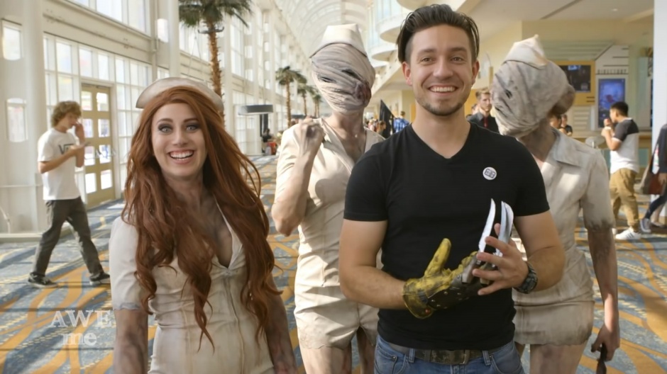 惊悚的僵尸护士cos图片集锦