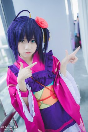 萌妹小鸟游六花cosplay图片