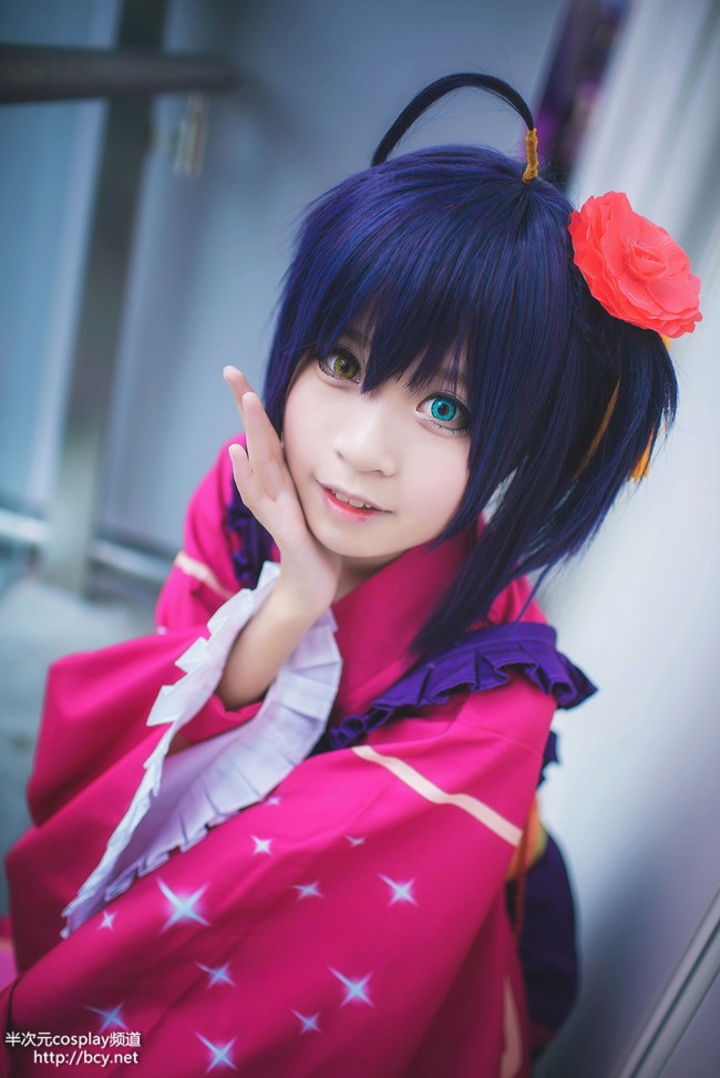 萌妹小鸟游六花cosplay图片