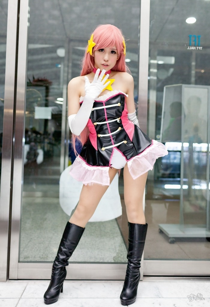 18R游戏cosplay美女图片集锦