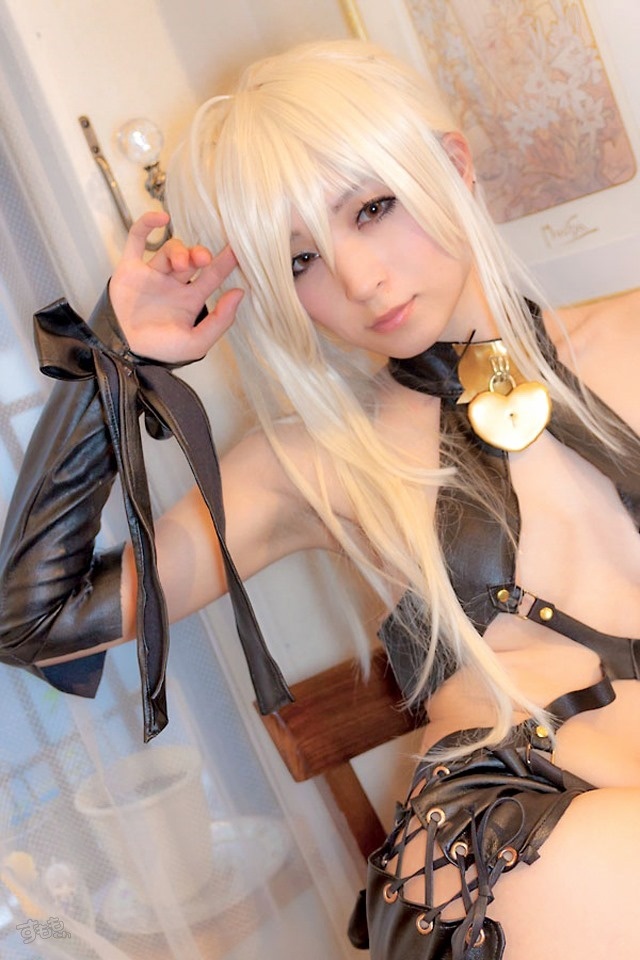18R游戏cosplay美女图片集锦