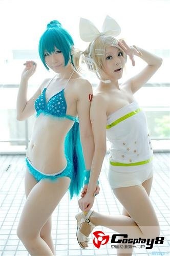 泳装美女性感cosplay初音未来