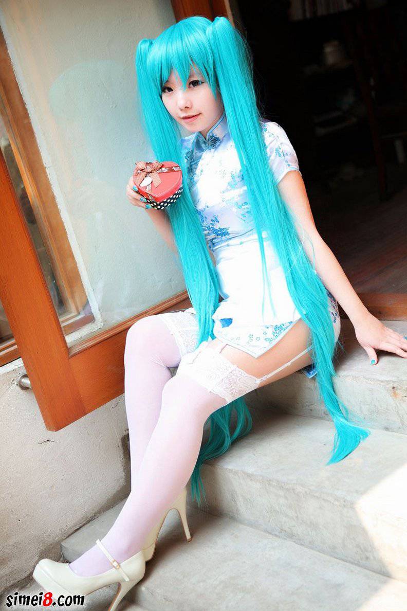 青花瓷旗袍初音未来cos图片