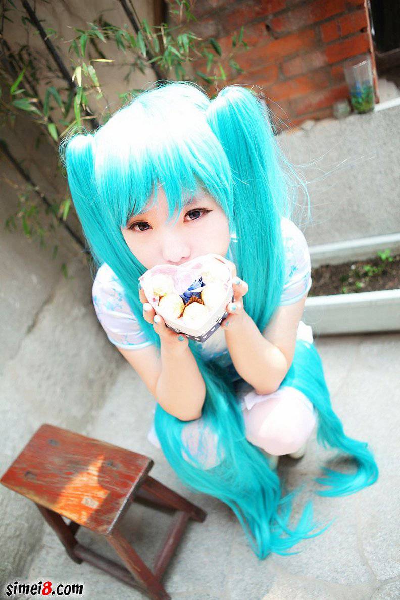 青花瓷旗袍初音未来cos图片