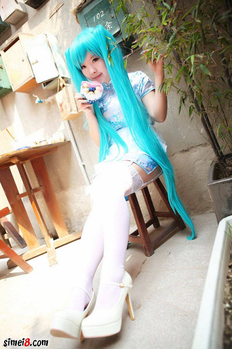 青花瓷旗袍初音未来cos图片