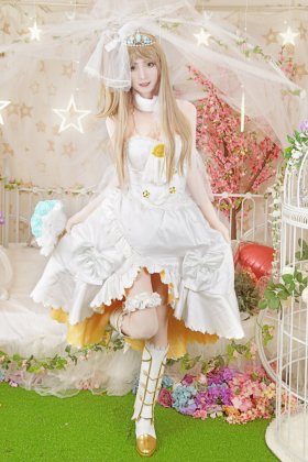 婚纱装南小鸟cosplay图片赏析
