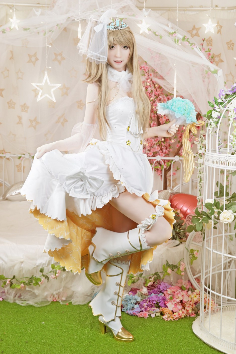 婚纱装南小鸟cosplay图片赏析