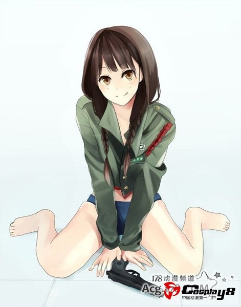 三次元与二次元的cosplay比较图