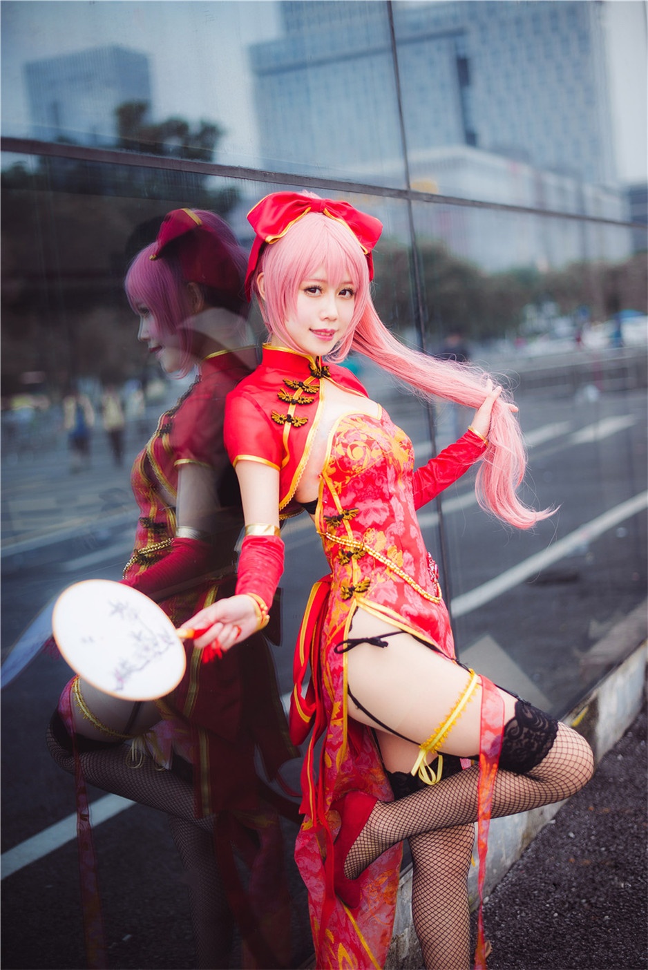 旗袍美女cosplay巡音Luka福利图片