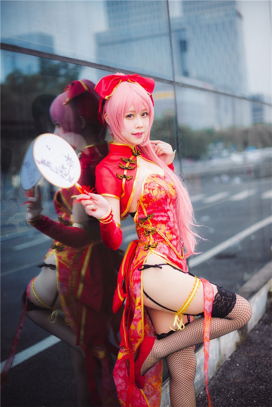 旗袍美女cosplay巡音Luka福利图片