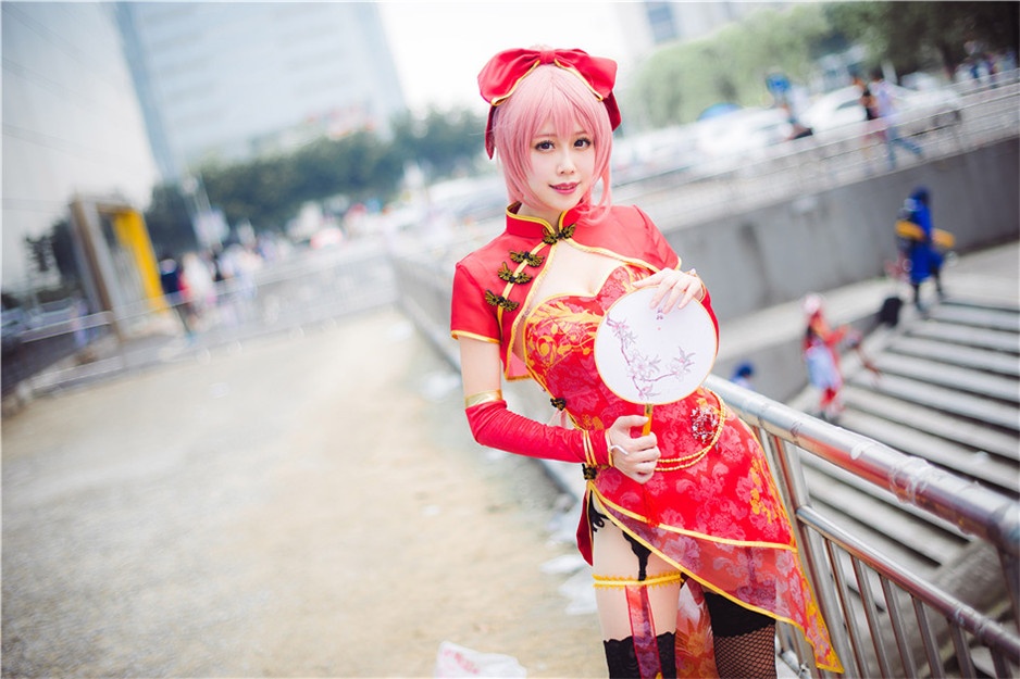 旗袍美女cosplay巡音Luka福利图片