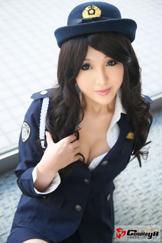 超吸引眼球的性感萌妹cosplay