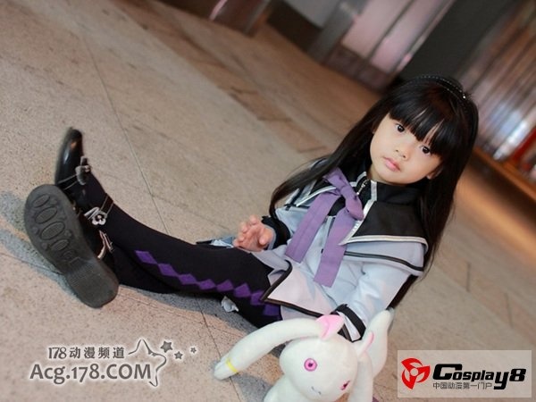 台湾小萝莉cosplay晓美焰图片