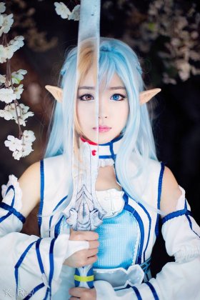 美女cosplay动漫人物亚丝娜图片