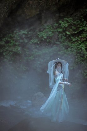 神秘莫测的古装美女cos图片