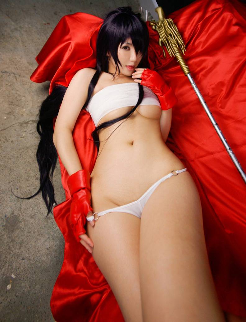 极品身材游戏美女cos图片