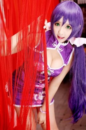 东条希紧身性感旗袍cos图片