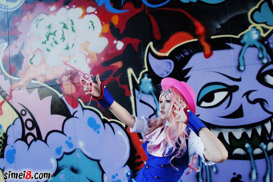 小梦cos雪莉露粉嫩诱惑图片