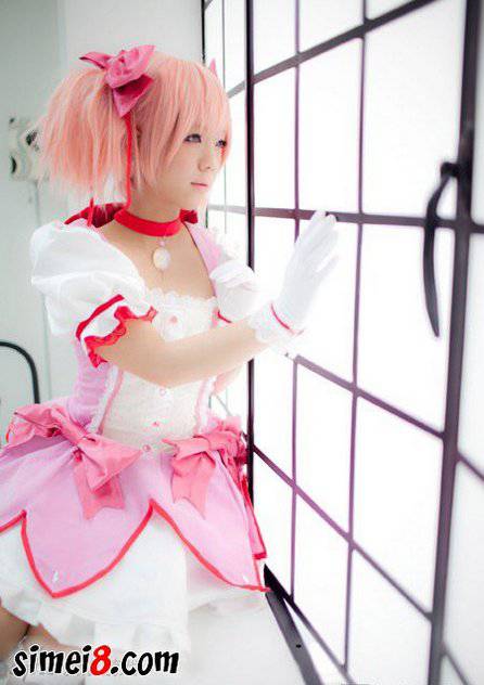 可爱粉嫩小女孩cosplay美图