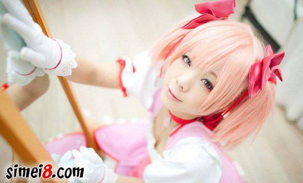 可爱粉嫩小女孩cosplay美图