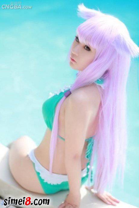 少女泳装Cosplay雾谷希图片