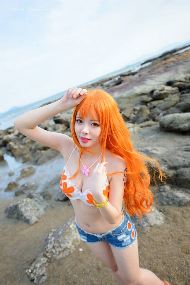 超可爱美少女海滩性感cos美照