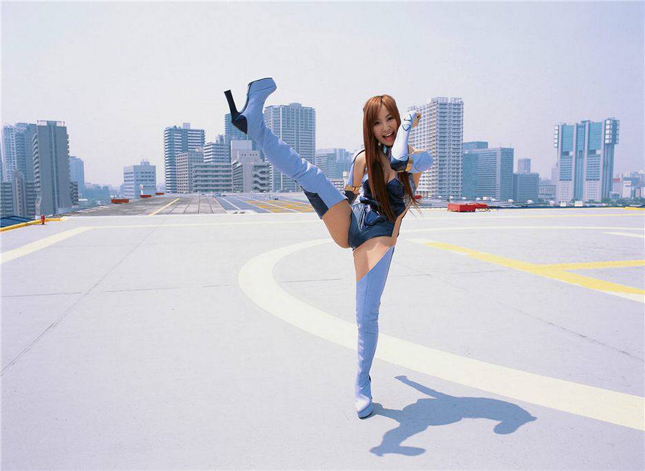 日本性感美女木口亚矢Cosplay现代女战士