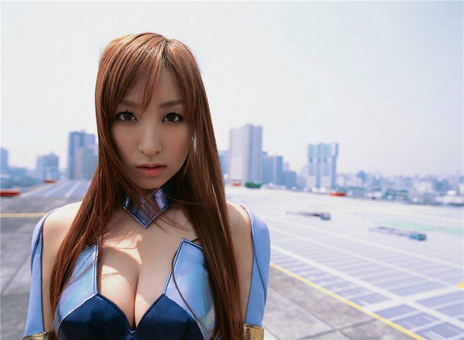 日本性感美女木口亚矢Cosplay现代女战士