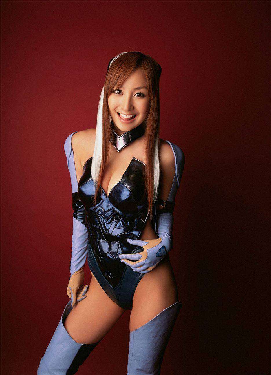 日本性感美女木口亚矢Cosplay现代女战士