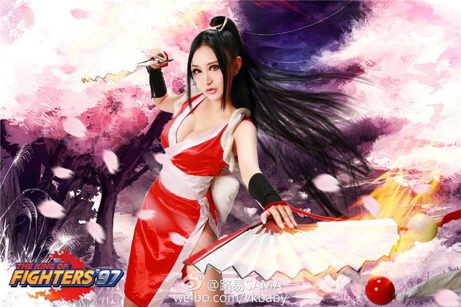 性感Coser路易SAMA最新迷人写真