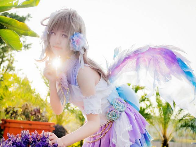 小清新美女南小鸟cos造型甜美可人