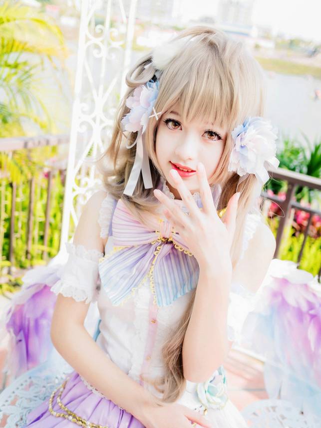 小清新美女南小鸟cos造型甜美可人