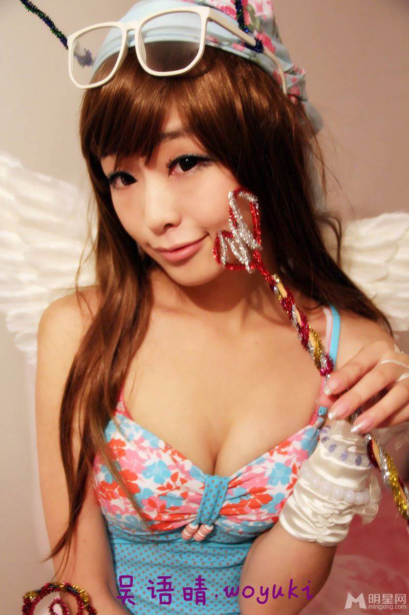 漂亮可爱的美女coser吴语晴私房美图