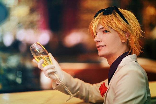 伊泽瑞尔cos乌克兰帅哥完美诠释