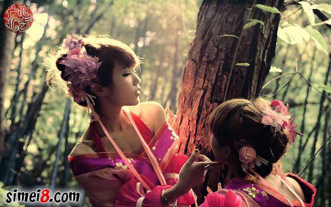 姐妹cos古风图片惊艳迷人