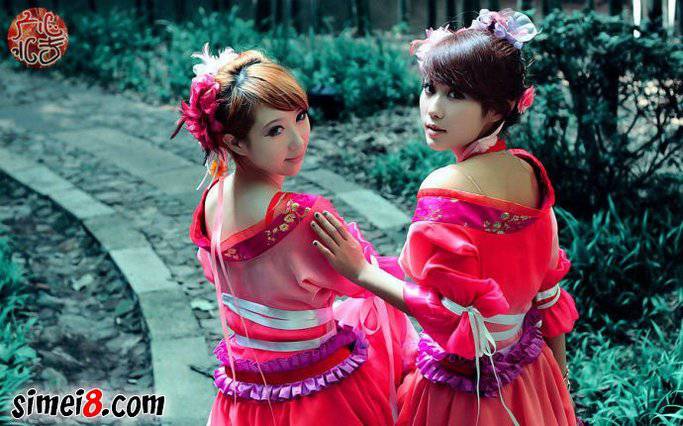 姐妹cos古风图片惊艳迷人