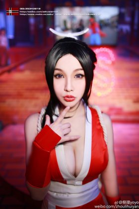 中国的人气Coser周李慧妍写真美图