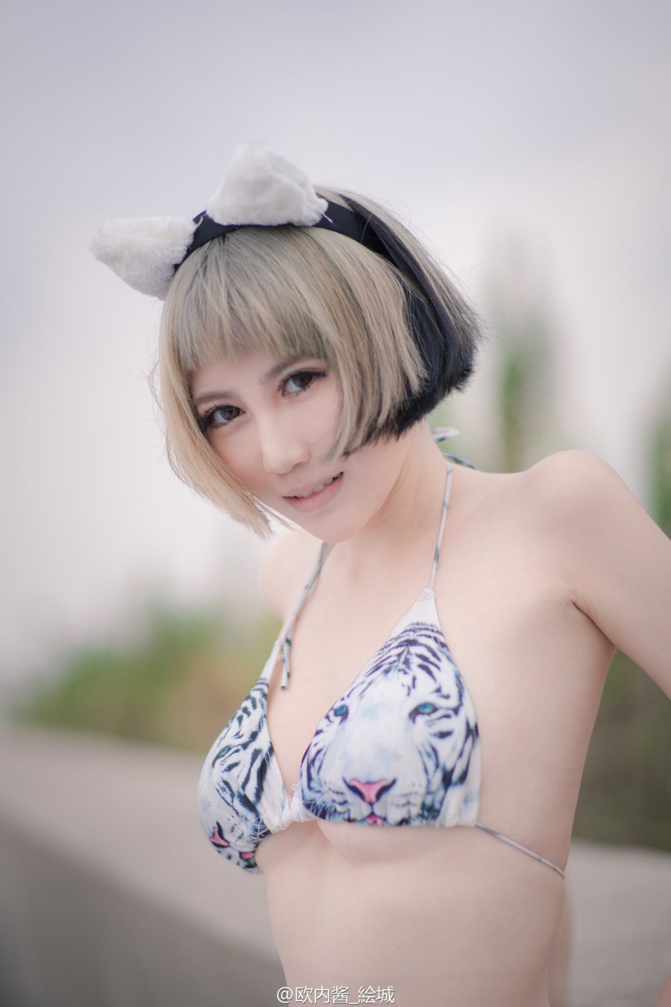 妹子x叉魅最新Cos角色扮演图片