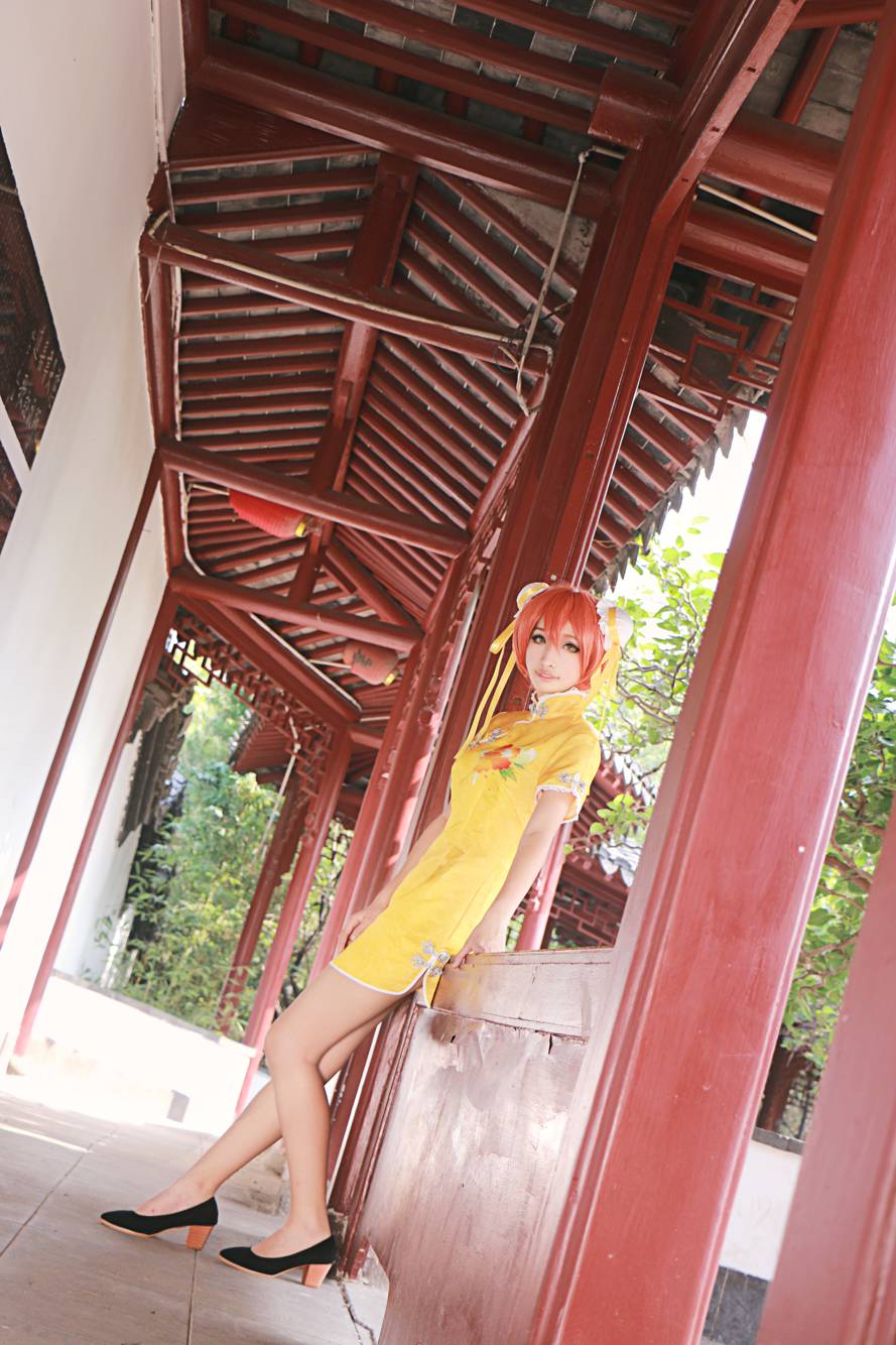 小清新妹子星空凛旗袍cos美图