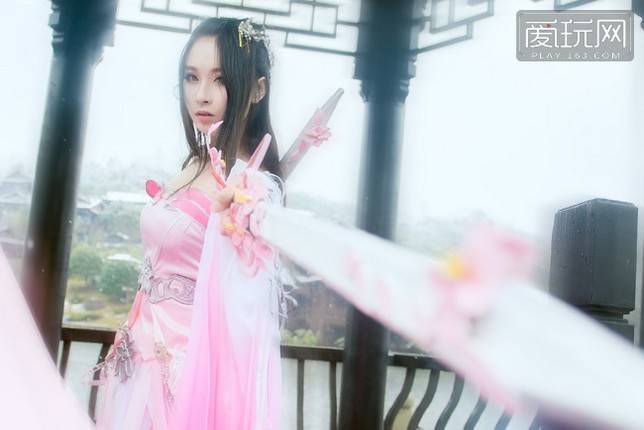 剑侠情缘3七秀cosplay户外美图