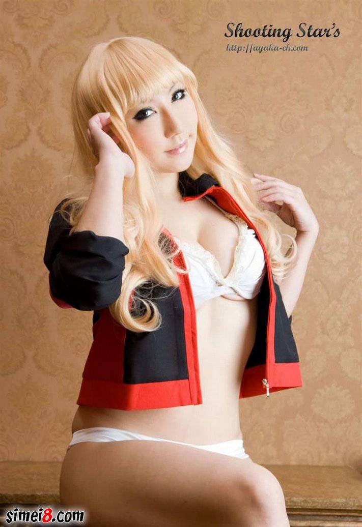 大胸cos妹子丰满诱惑福利图欣赏