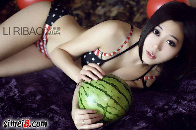 大师级妹子cosplay图性感十足