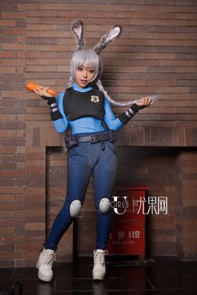 二次元美少女性感图片Cosplay欣赏