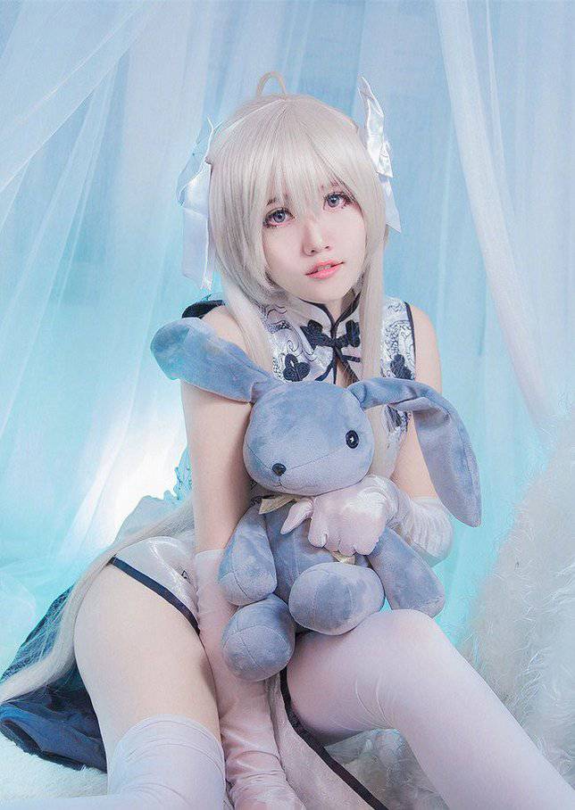 春日野穹cos白色旗袍高清美图