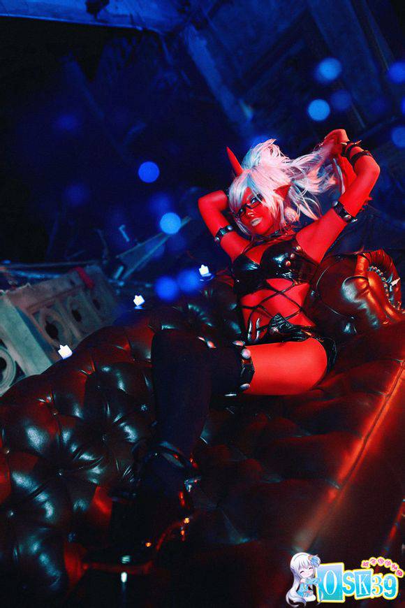 眼镜娘cos图片萌萌哒